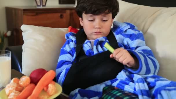 Child with injured arm and bandage — Stock Video