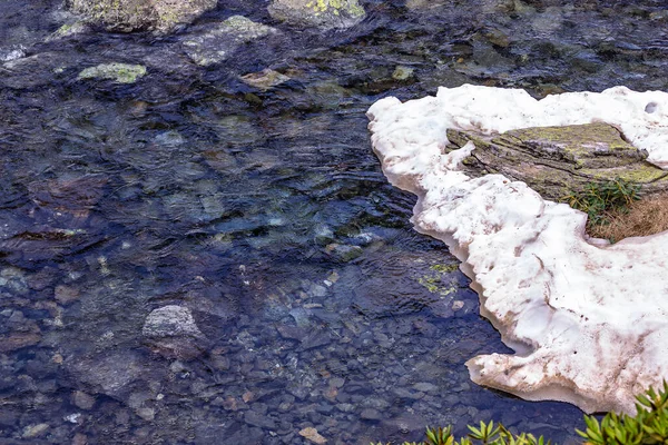 Arkhyz 'in nehir manzarası