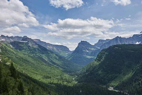 Blick Über Das Tal Mit Dem Himmelsgipfel Gletschernationalpark — Stockfoto