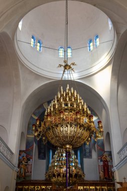 Arnavutluk 'un Durres kentindeki Havari Paul ve Aziz Asti Kilisesi. Arnavutluk 'un Durres kentindeki Ortodoks kilisesinin mihrap ve tavanı. Seyahat fotoğrafı, Hiç Kimse 2 Nisan 2025