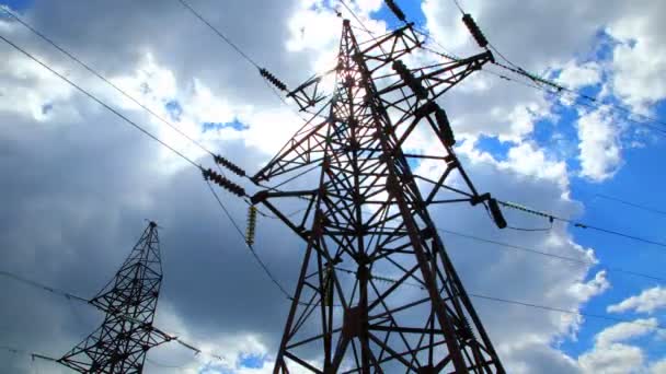 High voltage towers with sky background — Stock Video