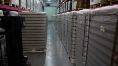 Bitmiş ürünler deposu. Depo alanı.