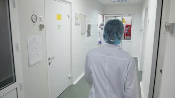 Kyiv Ucrania Marzo 2020 Fábrica Fabricación Farmacéutica Línea Producción Farmacéutica — Vídeo de stock