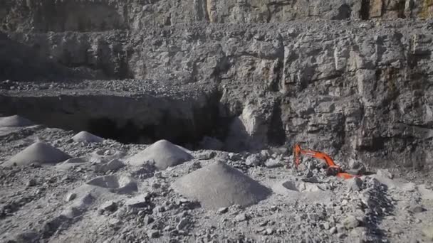 Otwórz Kopalnię Przemysł Wydobywczy Kamieniołomy Kamieniołom Wydobycia Granitu Kamieniołom Granitowy — Wideo stockowe