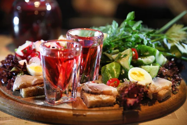 Sebze ile kızılcık votka