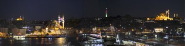 Galata Köprüsü'nün kez izlendi. Haliç'in bir görünüm. Akşam Istanbul. Türkiye. 2015 - stok görüntü