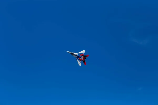 Chboksary Chuvashia Russian Federation 2019 Performance Aerobatic Group Strizhi Bottom — 图库照片