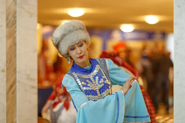 Cheboksary Chuvashia Russia 2019 Flicka Nationell Bashkir Kostym Som Kom — Stockfoto