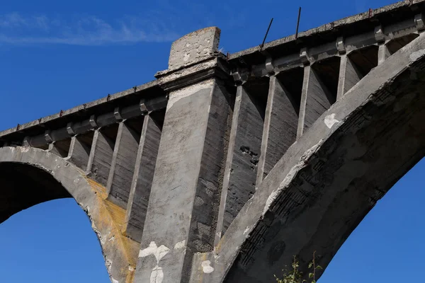 Een Verlaten Spoorbrug Bij Het Dorp Mokry Chuvashia Rusland — Stockfoto