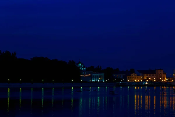 Baía Cidade Cheboksary Com Reflexos Luzes Noturnas — Fotografia de Stock