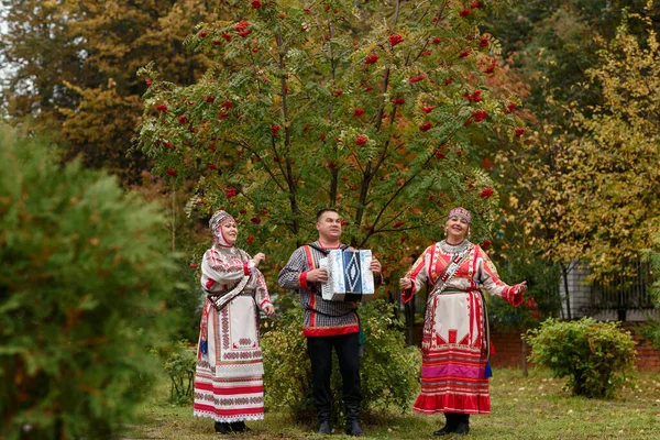 Cheboksary Chuvashia Russia 2021 Folklórní Skupina Rekreačním Středisku Stejného Věku — Stock fotografie