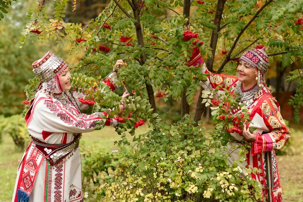 Cheboksary Chuvashia Russia 2021 Folklórní Skupina Rekreačním Středisku Stejného Věku — Stock fotografie