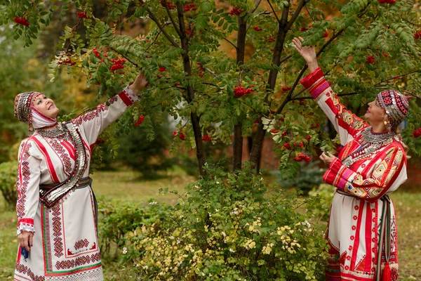 Cheboksary Chuvashia Russia 2021 Folklórní Skupina Rekreačním Středisku Stejného Věku — Stock fotografie