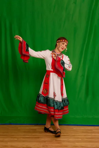 Cheboksary Chuvashia Russia 2021 Girl Folklore Collective Recreation Center Same — Stockfoto