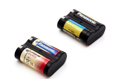 MEXICO Şehri, MEXICO - 20 Temmuz 2021: Analog kamera için 2CR5 lityum bataryası