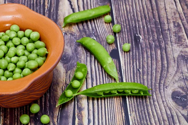 Pois Frais Légumineuses Dans Pot Argile Mexicain — Photo