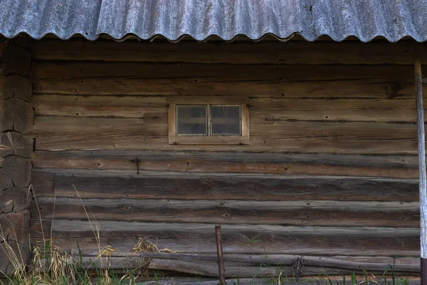 Стара Дерев Яна Будівля Маленьким Вікном — стокове фото