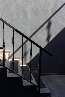 Yoğunlukta merdivenlerle soyut arkaplan