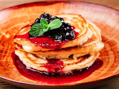 Reçelli ve naneli gözleme.