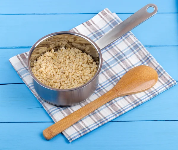 Bubur oatmeal di atas meja — Stok Foto