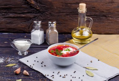 Borsch. Geleneksel Rus ve Ukraynalı sebze çorbası