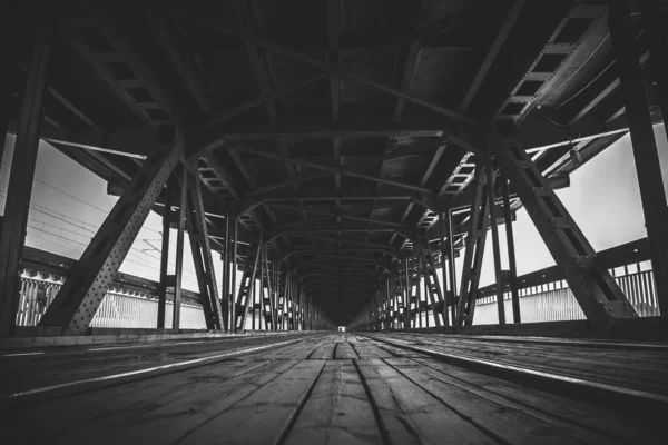 古老的铁路桥华沙 — 图库照片