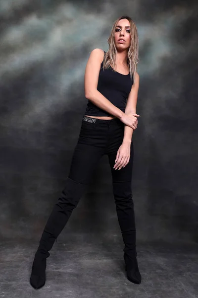 Beautiful Glamourous Blonde Girl Posing Studio Isolated Background Style Trends — Stock Photo, Image