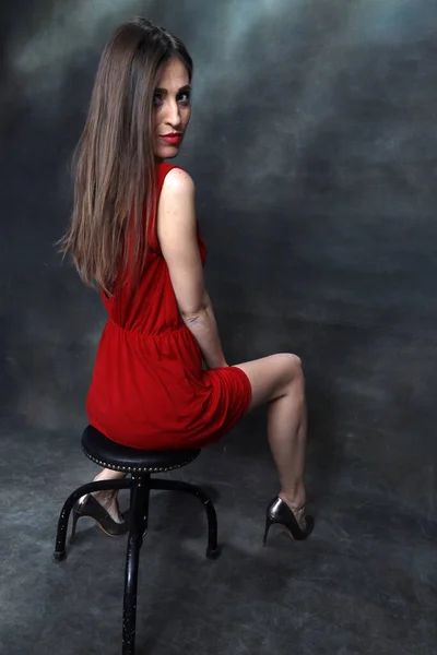 Beautiful Positive Brunette Girl Posing Studio Canvas Background Relaxation Elegance — Stock Photo, Image