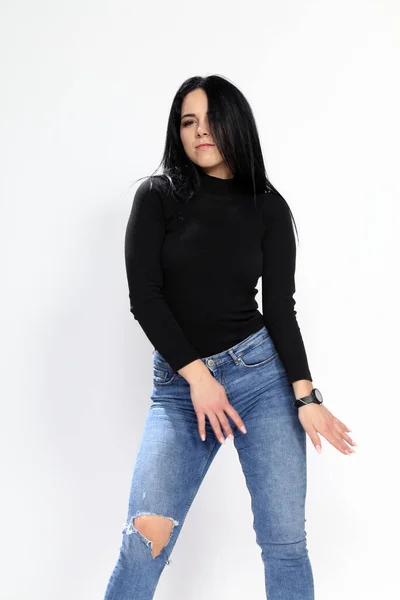 Atractiva Chica Europea Con Pelo Negro Gafas Posando Estudio Sobre —  Fotos de Stock