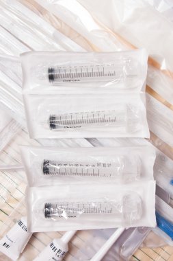 tıbbi Kateterler ve şırınga 