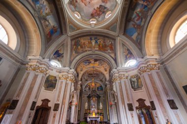 Brunate, İtalya - 2016 olabilir: St Andrew havari Kilisesi Kutsal bir şantiye Como eyaletinde Brunate içinde olduğunu.