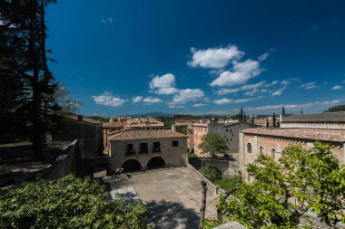 Girona, İspanya - Mayıs 2016: Girona - Fransız bahçeleri görünümünü