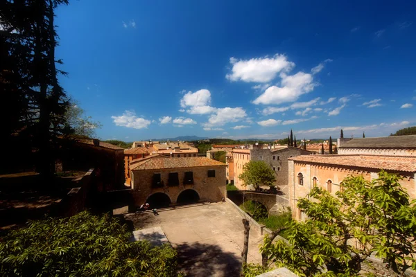 GIRONA, SPAGNA - MAGGIO 2016: Veduta di Girona - I Giardini della Francia — Foto Stock