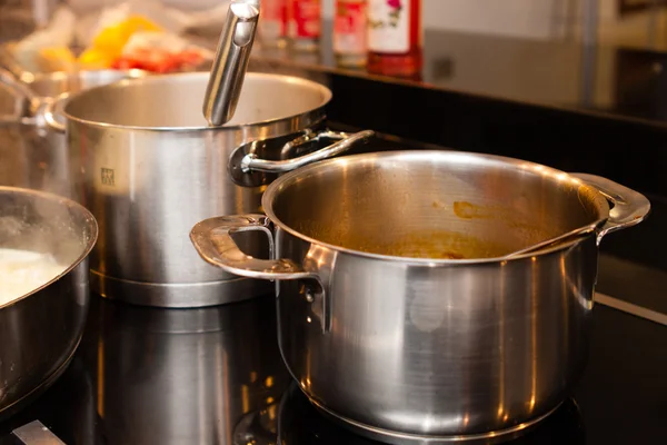 Pans and cookware — Stock Photo, Image