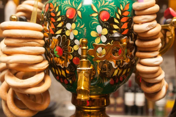 Khokhloma geleneksel Rus semaver simit demet boyalı 