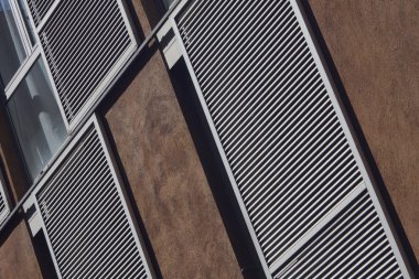 Barselona güneş şemsiyeleri