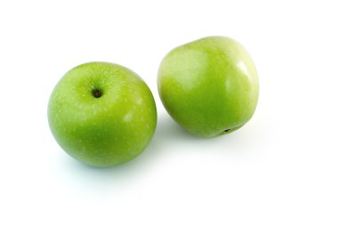 Beyaz arka plan yeşil elma izole