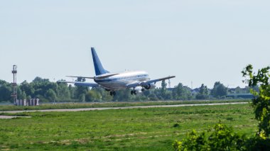 Uluslararası Havaalanının iniş uçak