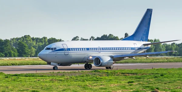 Uçak kalkış önce.