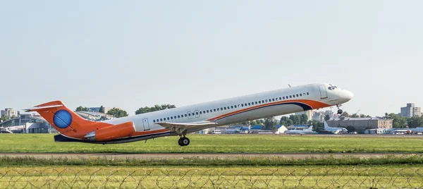 Yolcu uçak kalkış