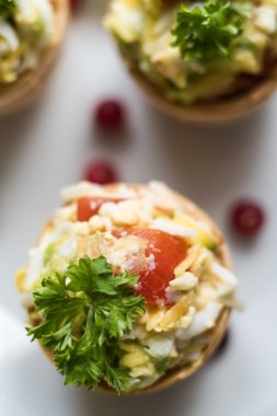 Avokado ile tartlets