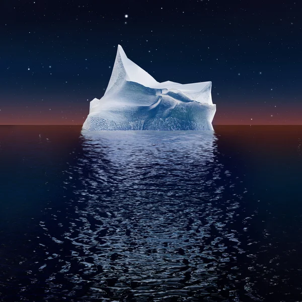 Iceberg solitario en el océano al amanecer en el fondo de una estrella — Foto de Stock