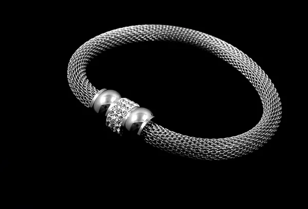 Pulsera de plata para mujer —  Fotos de Stock