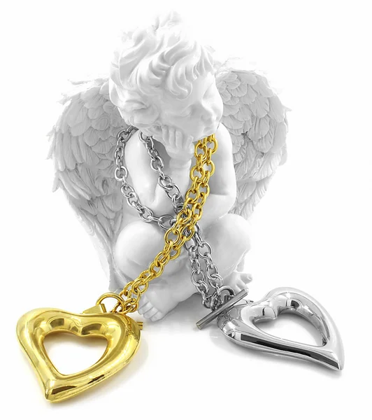 Романтическое ожерелье сердце и ангел — стоковое фото