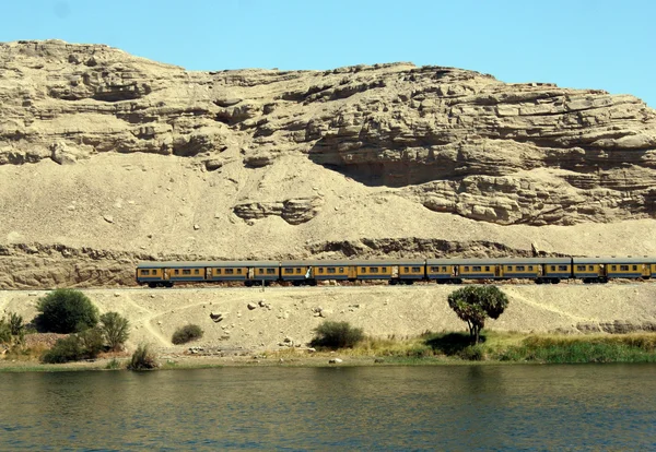 Nil boyunca Tren