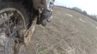 Offroad motosiklet binme