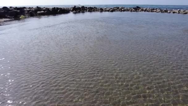 Acqua Mare Pulita Chiara Onde Luce Dalla Spiaggia Paesaggio Marino — Video Stock