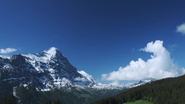 Hızlı Çözünürlük Filmi Grindelwald Turizm Hedef Bulutu Sviçre Mavi Gökyüzünde Telifsiz Stok Çekim