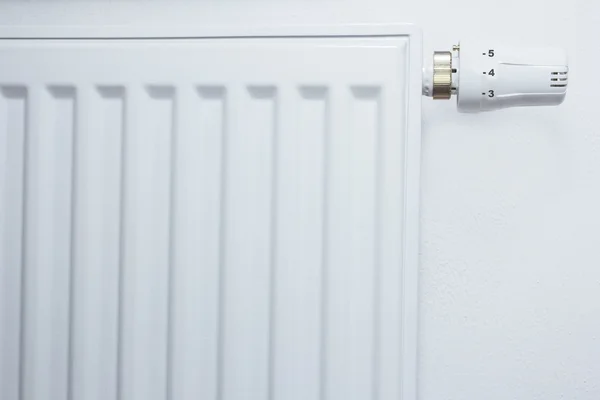 Botão de temperatura do radiador de aquecimento — Fotografia de Stock