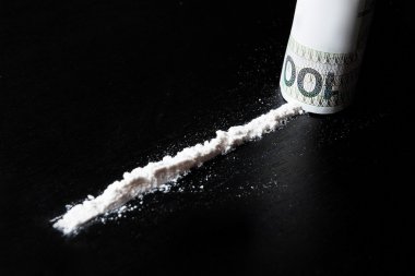kokain ve para masaya